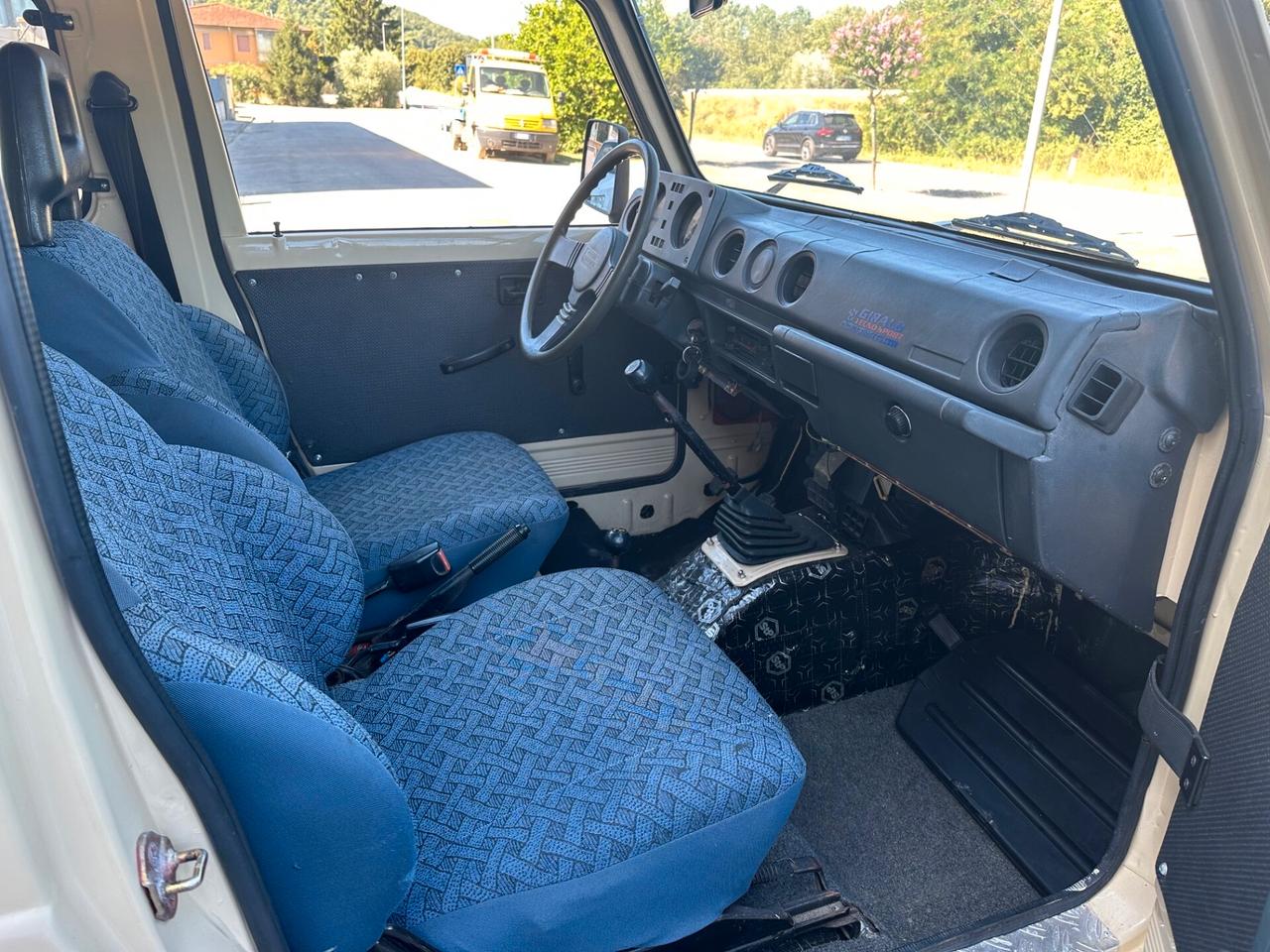 Suzuki SJ 410 SJ410 Berlina Sport