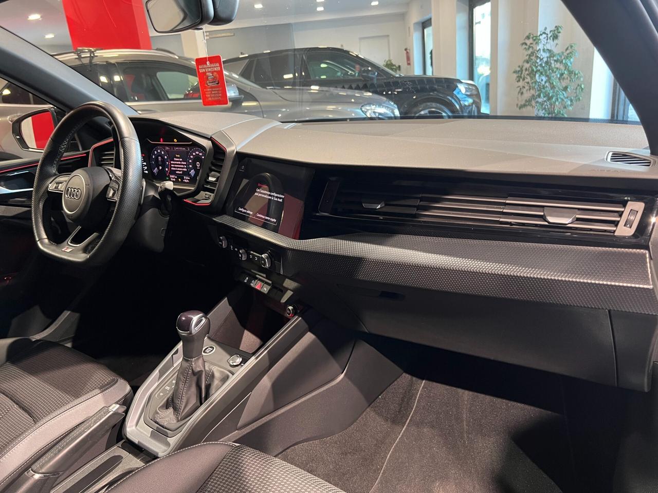 Audi A1 allstreet 35 TFSI S tronic Identity Contrast
