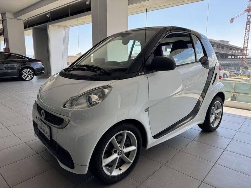 smart fortwo fortwo 1000 52 kW MHD coupé pulse