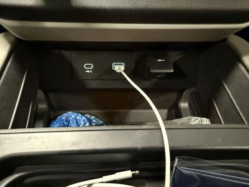 Land Rover Defender Defender 110 2.0 si4 phev SE awd 404cv auto