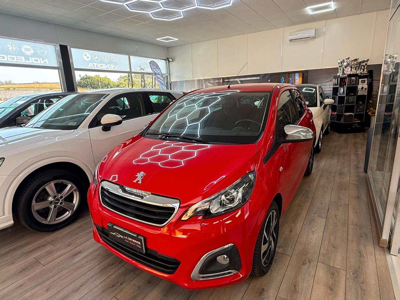 Peugeot 108 VTi 68 5 porte Allure TOP!