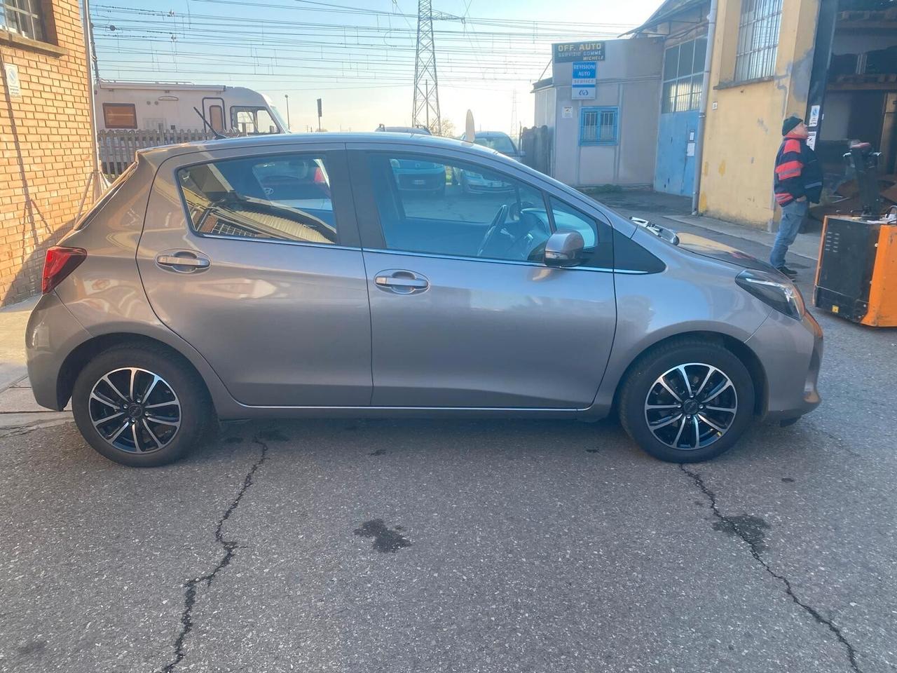 Toyota Yaris 1.0 5p. Active 69cv - OK NEOP. - GARANZIA 12 MESI