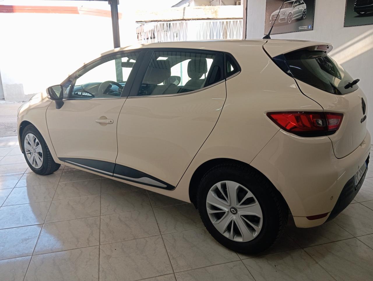 Renault Clio 1.2 benzina 2018 CON GARANZIA