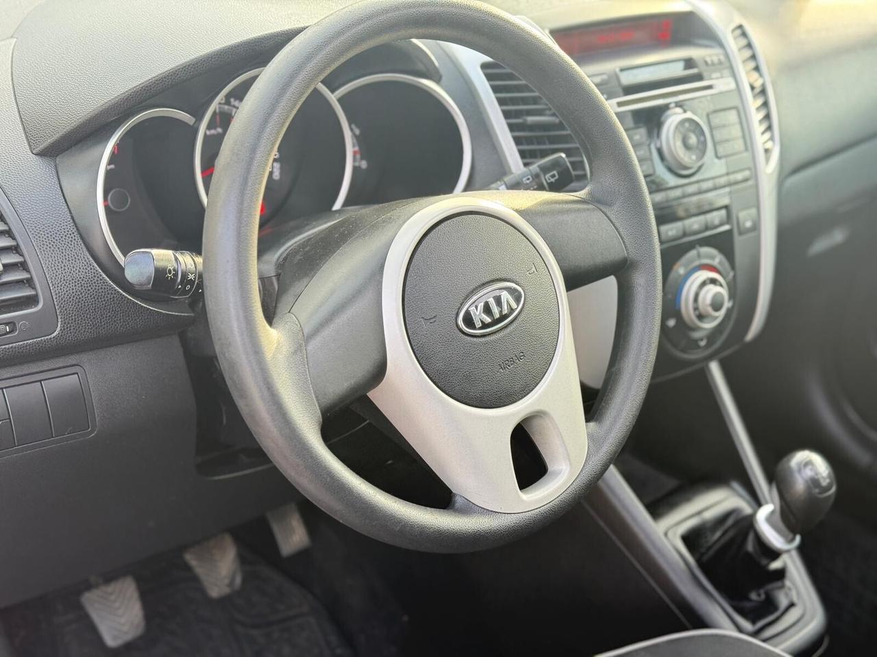 Kia Venga 1.4 CVVT Fullsky