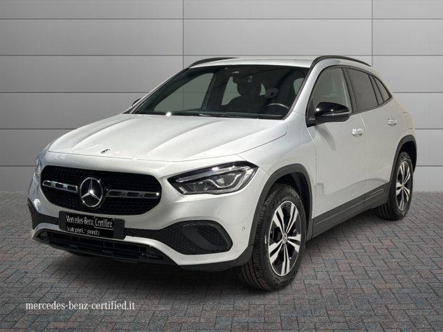 MERCEDES-BENZ GLA 250 e hybrid EQ Sport Plus