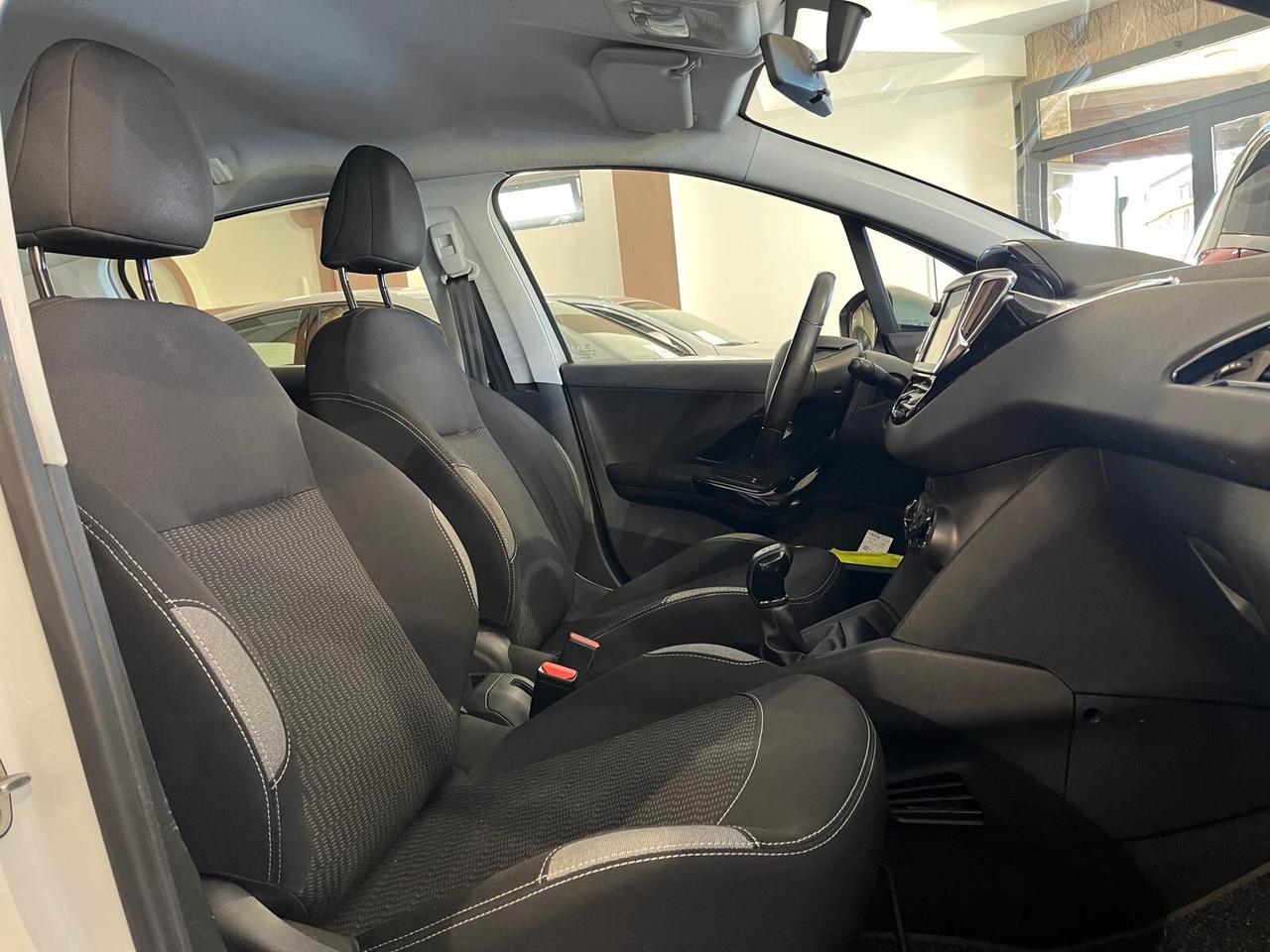 Peugeot 208 PureTech 82 5 porte Access