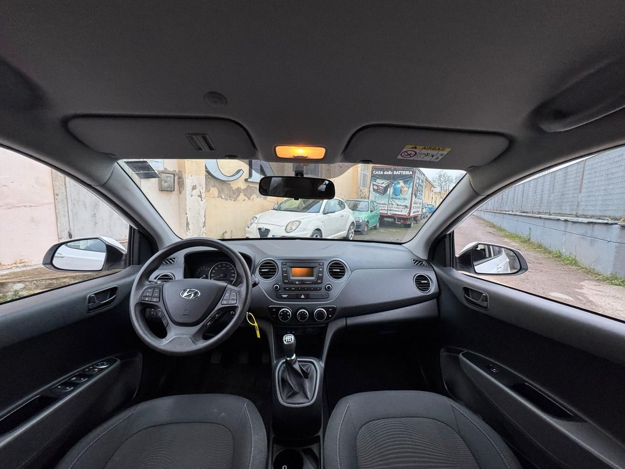 Hyundai i10 1.0 MPI Sound Edition