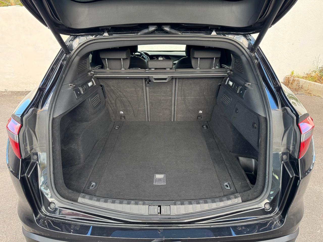 Alfa Romeo Stelvio 2.2 Turbodiesel 160 CV AT8 RWD Business