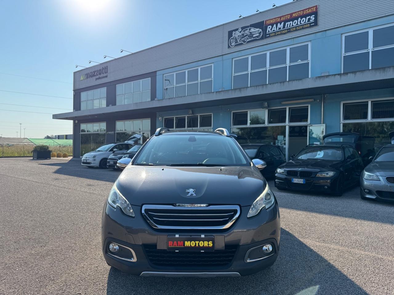 Peugeot 2008 1.6 e-HDi 92 CV Stop&Start Urban Cross NAVI PELLE TETTO