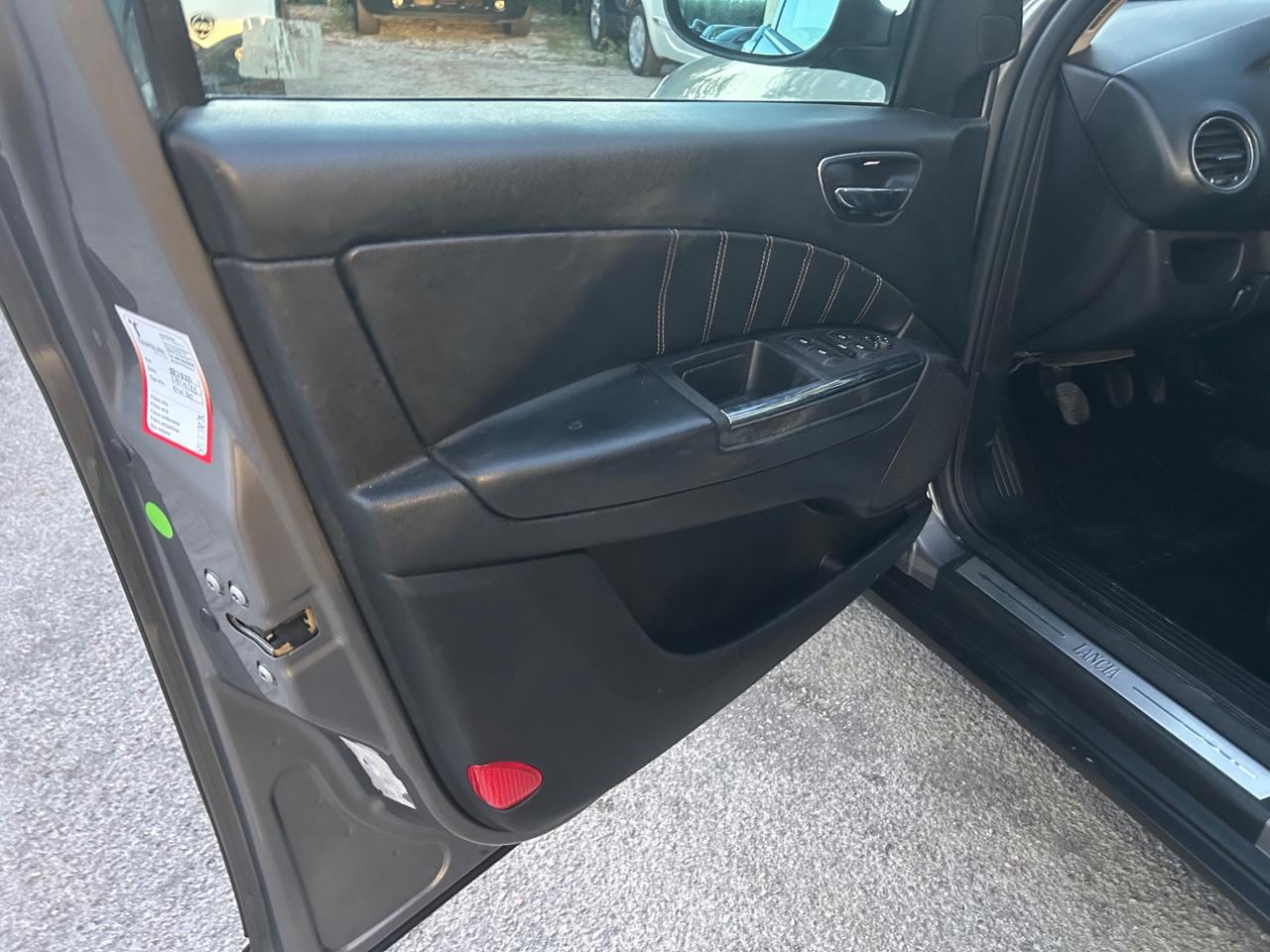 Lancia Delta 2.0 MJT DPF Platinum 165CV