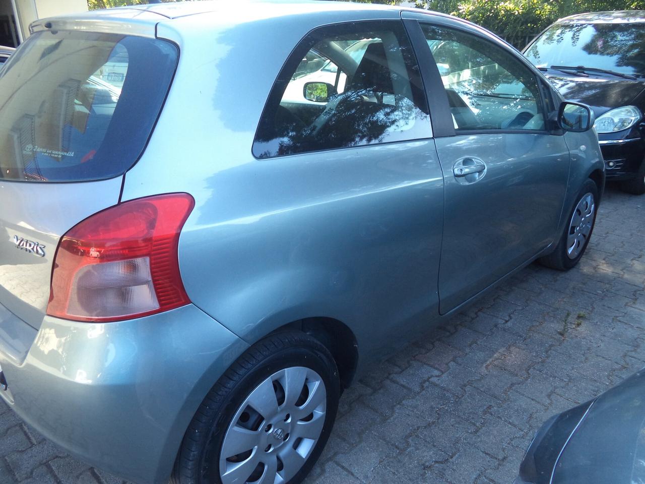 Toyota Yaris 1.3 3 porte