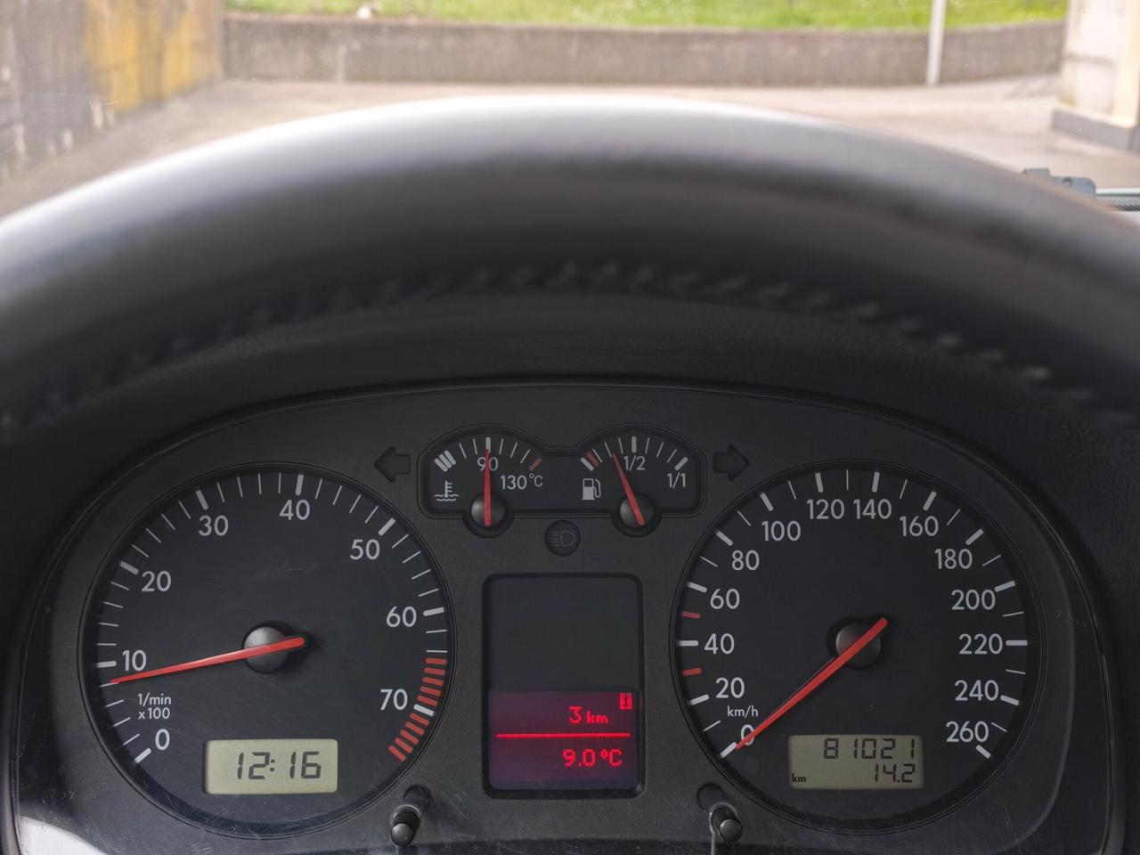 Volkswagen Golf 1.6 BENZINA 105cv Highline / 81.000km