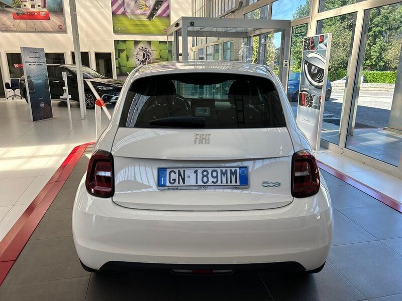 FIAT 500e LA NUOVA 500 My23 320 Berlina