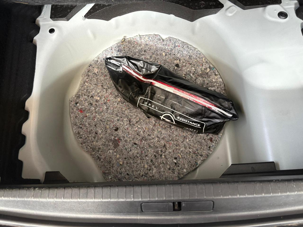 Opel Corsa F 1,2 Ltr. - 55 kW Design&Tech