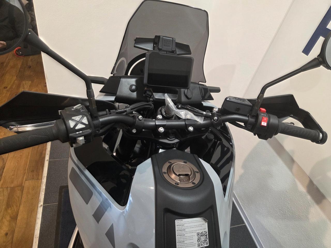 Husqvarna Norden 901 Borse e Cavalletto Centrale