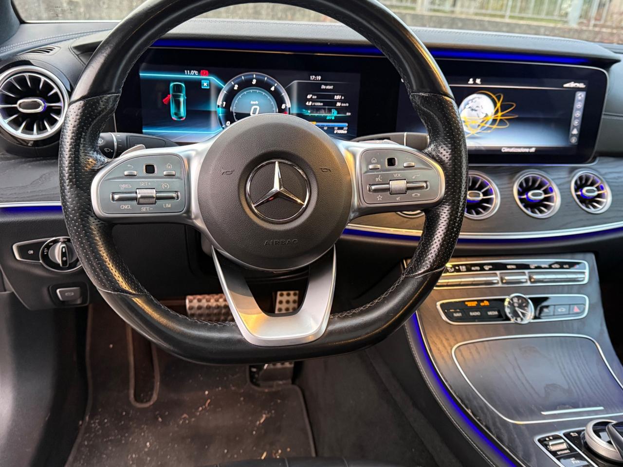 Mercedes-benz E220 Premium Plus