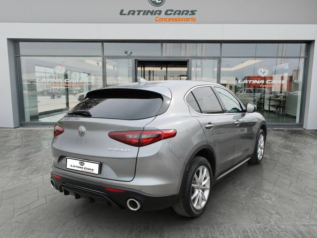 Alfa Romeo Stelvio 2.2 t Executive Q4 210cv con Telecamera e CarPlay