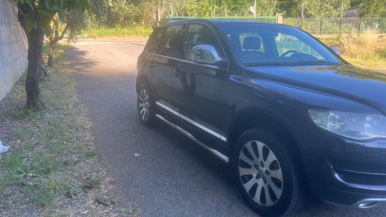 Volkswagen Touareg 2.5 R5 TDI DPF tiptronic Exclusive