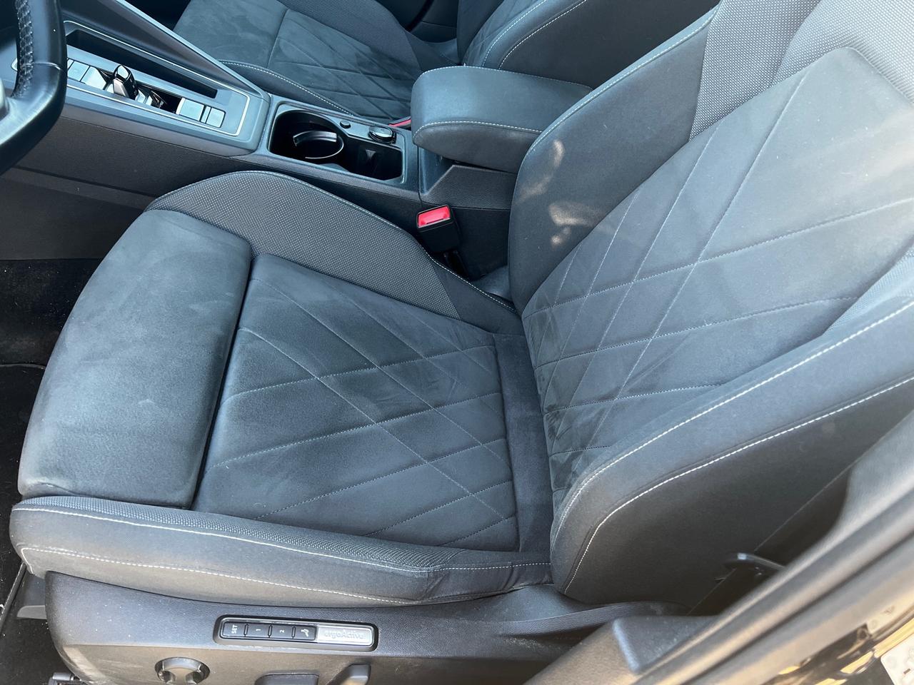 Volkswagen Golf 1.5 eTSI 150 CV EVO ACT DSG Style