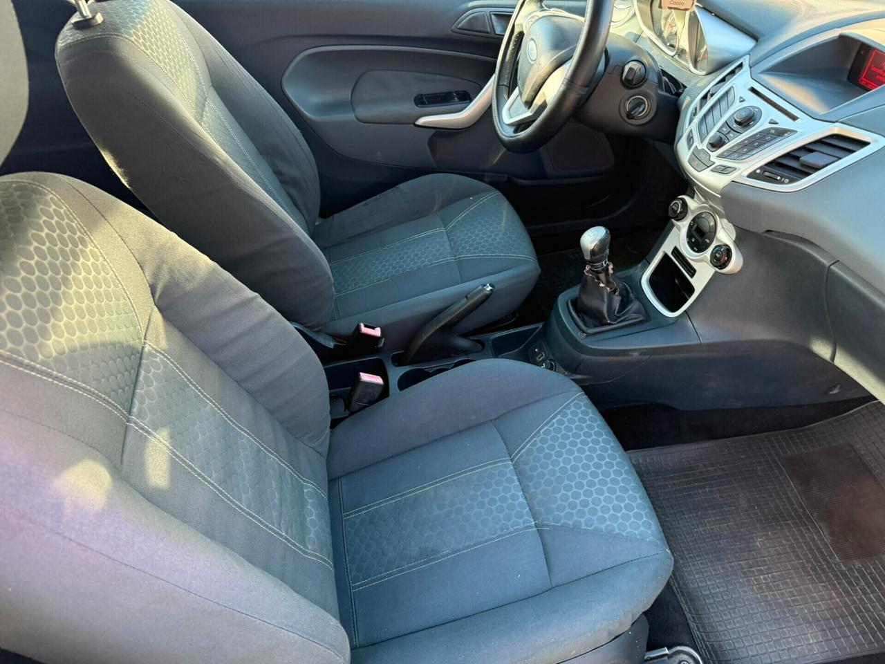 Ford Fiesta 1.4 TDCi 68CV 3 porte Titanium