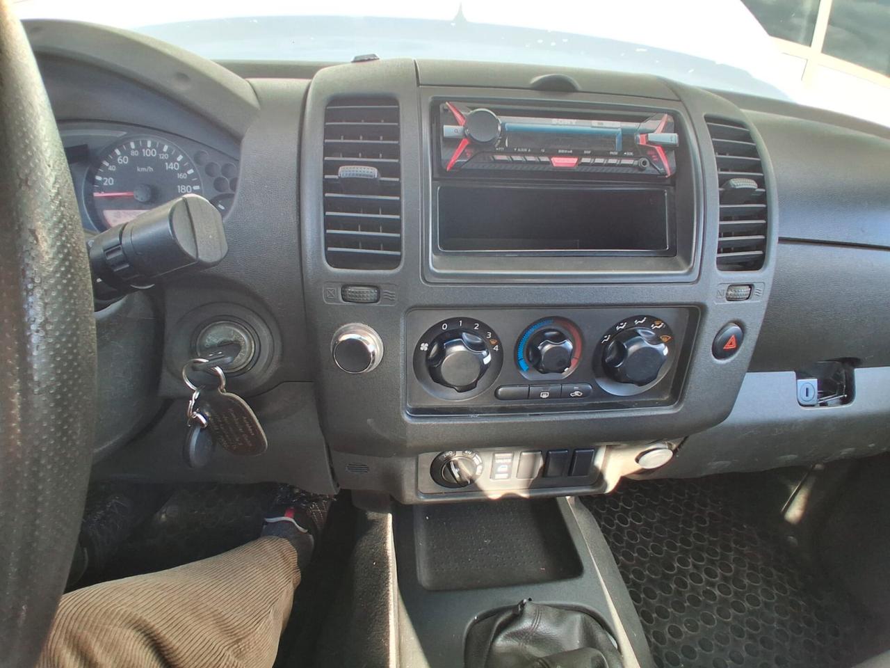 Nissan Navara 2.5 dCi 4 porte Double Cab XE