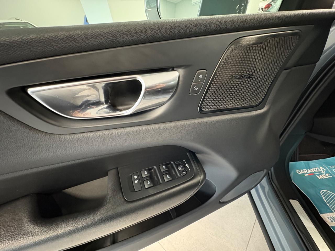 Volvo XC 60 AWD 2.0 TDI 197cv 2021 km 117000