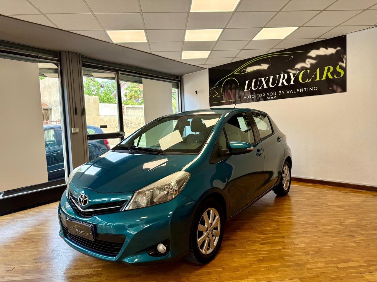 Toyota Yaris 1.3 benzina 5 porte