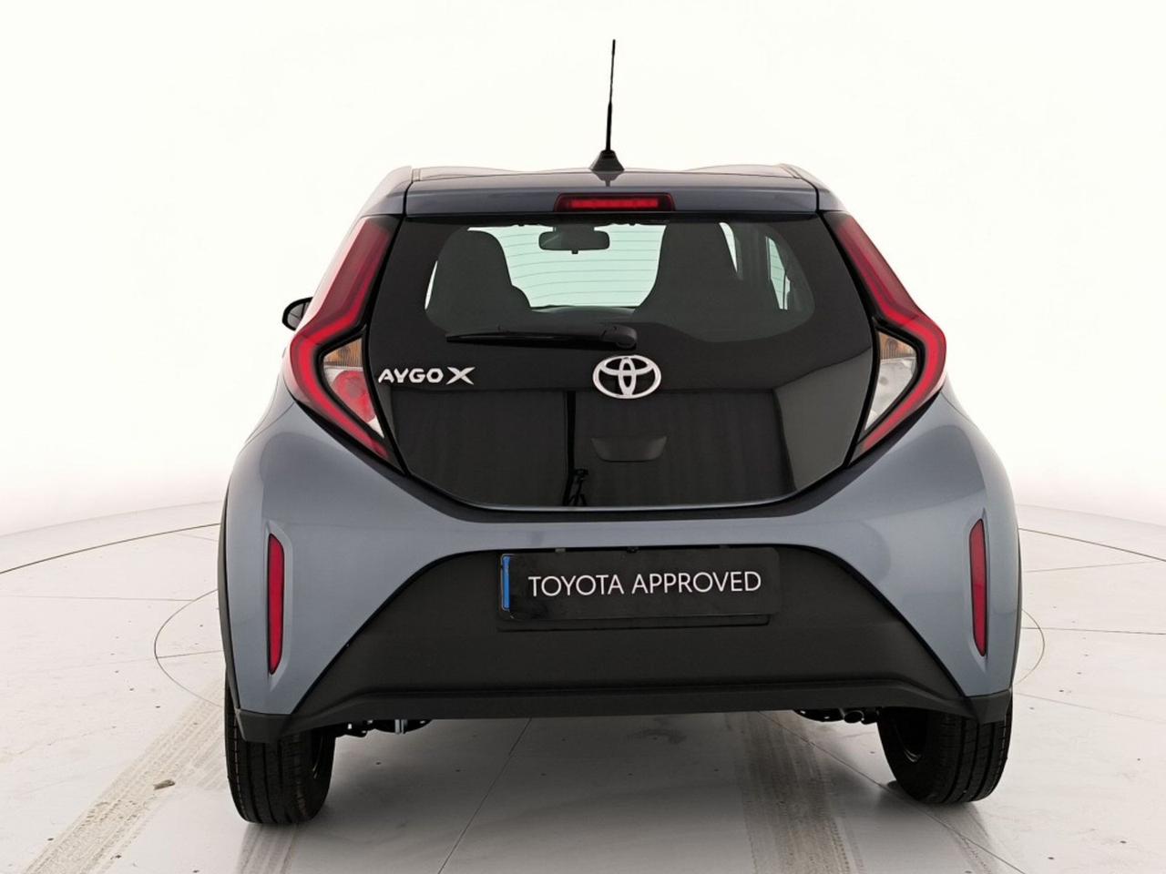Toyota Aygo x 1.0 active 72cv s-cvt