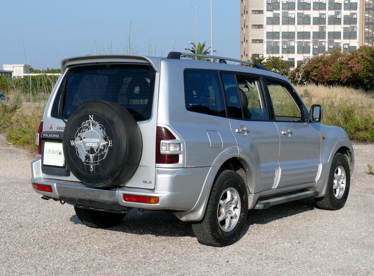 Mitsubishi Pajero 3.2 16V DI-D 5p. GLS2 Autocarro