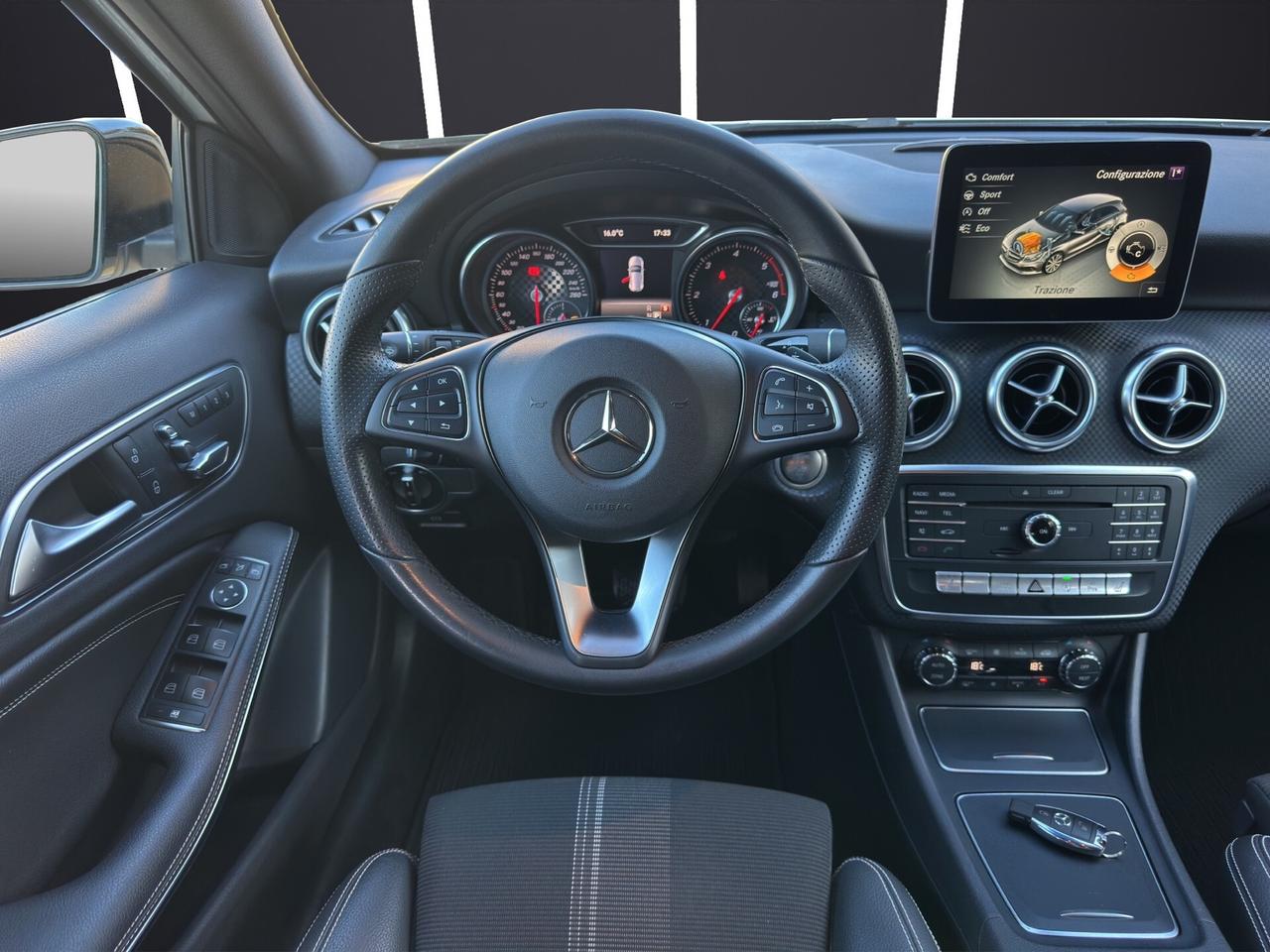 Mercedes-benz A 200 d Automatic Sport NEXT - NIGHT PACK FULL OPTIONAL