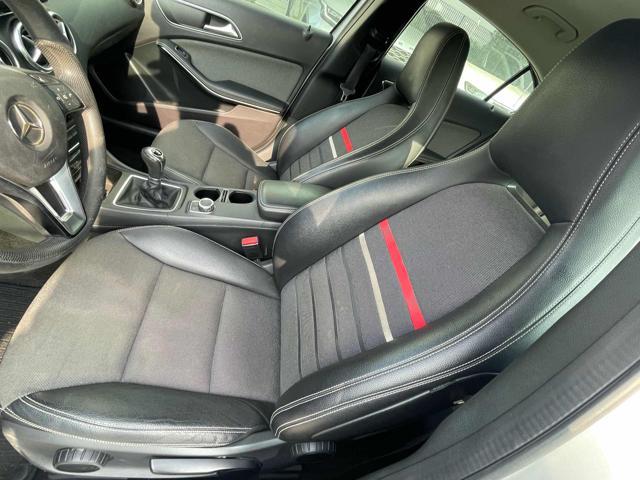 MERCEDES-BENZ A 200 Premium