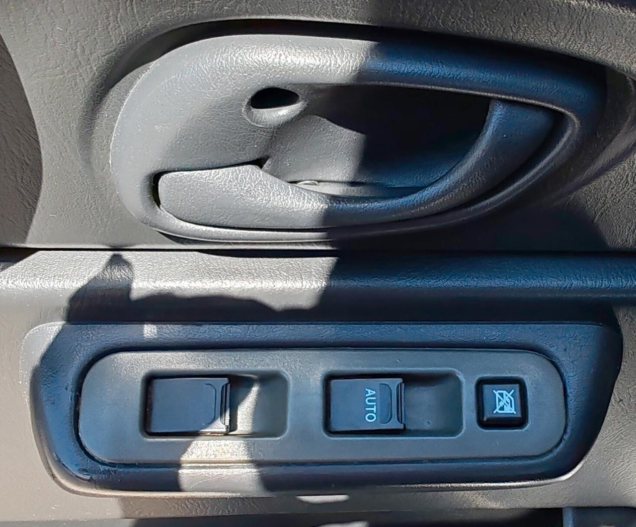 Suzuki Jimny 1.5 DDiS 4WD JLX -MOTORE NUOVO-