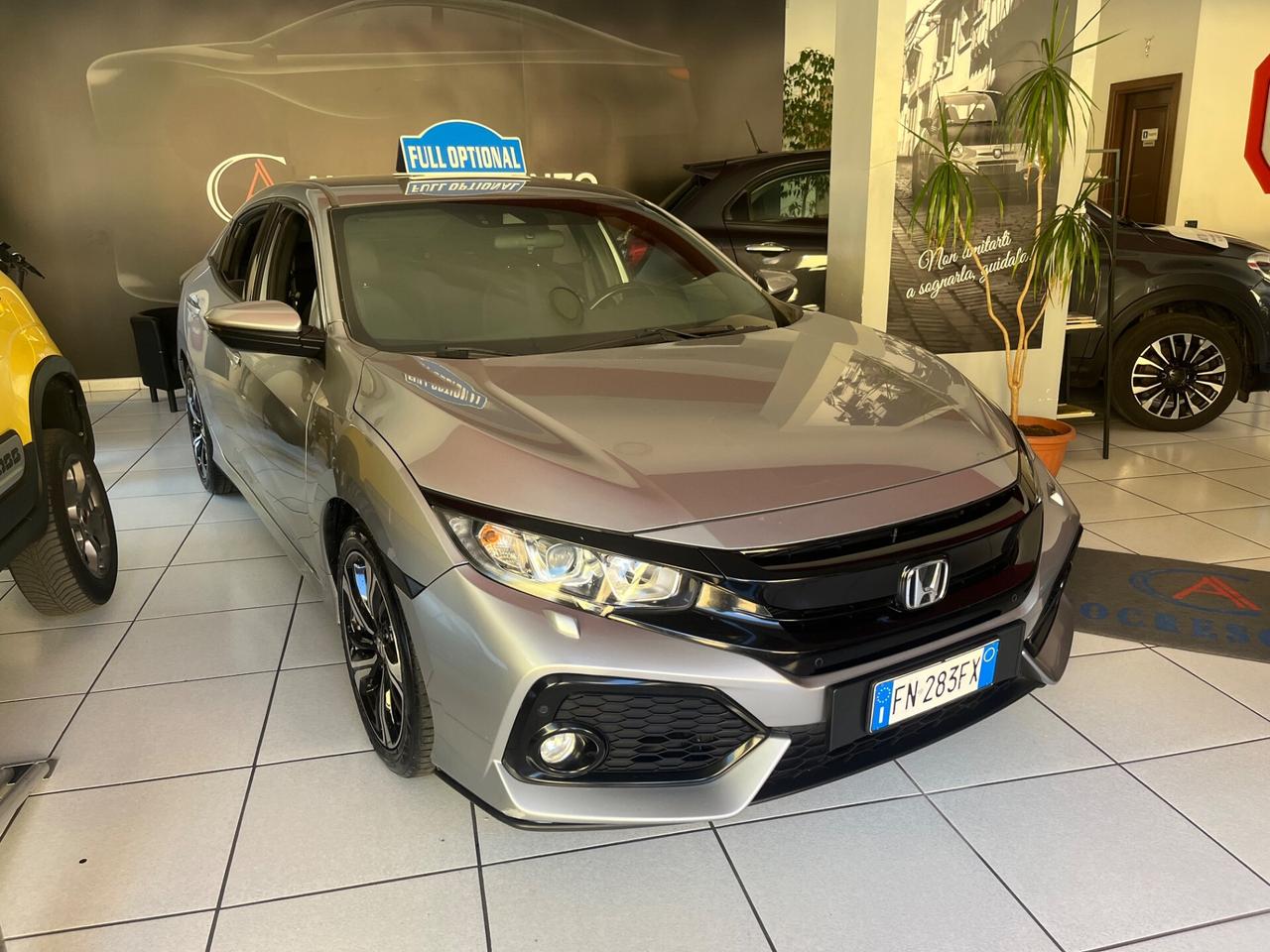 Honda Civic 1.0T 5 porte Executive Premium