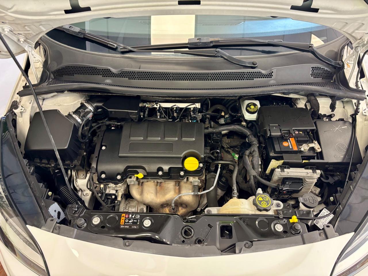 Opel Corsa 1.4 90CV GPL Tech Coupé Innovation