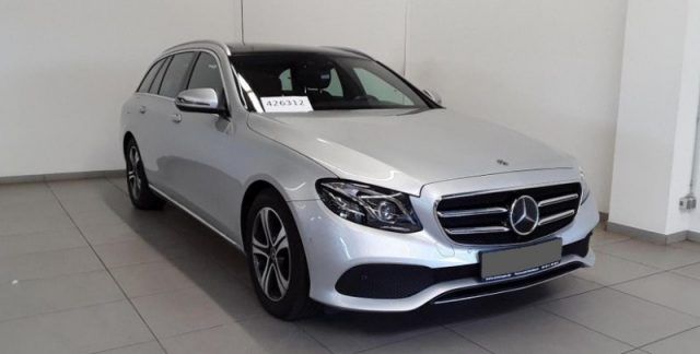 MERCEDES-BENZ E 220 d S.W. Auto Exclusive