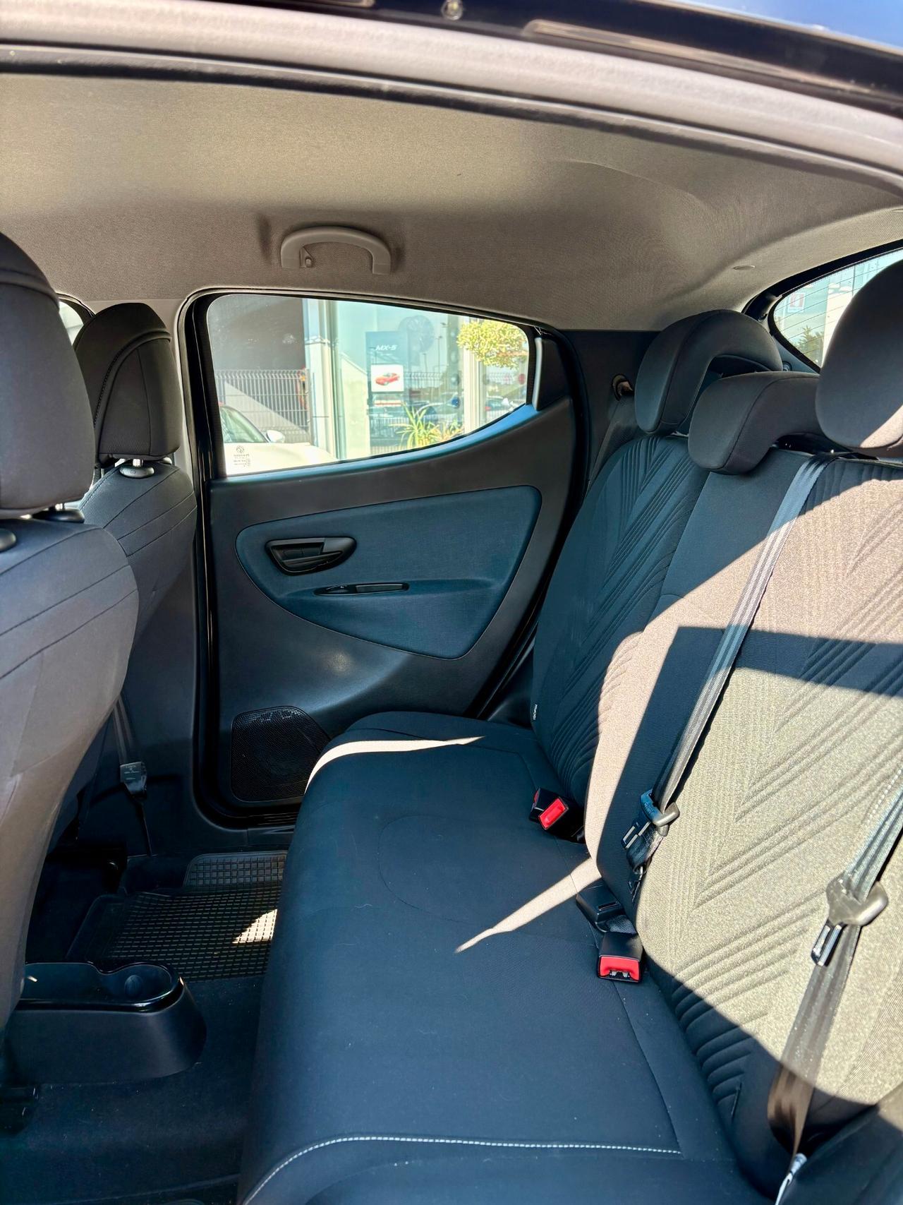 Lancia Ypsilon 1.2 69 CV 5 porte GPL Gold