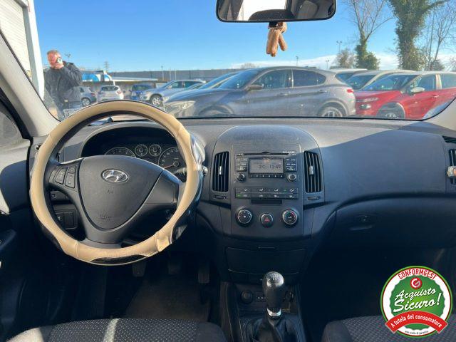 HYUNDAI i30 1.4 16V 109CV 5p. Active