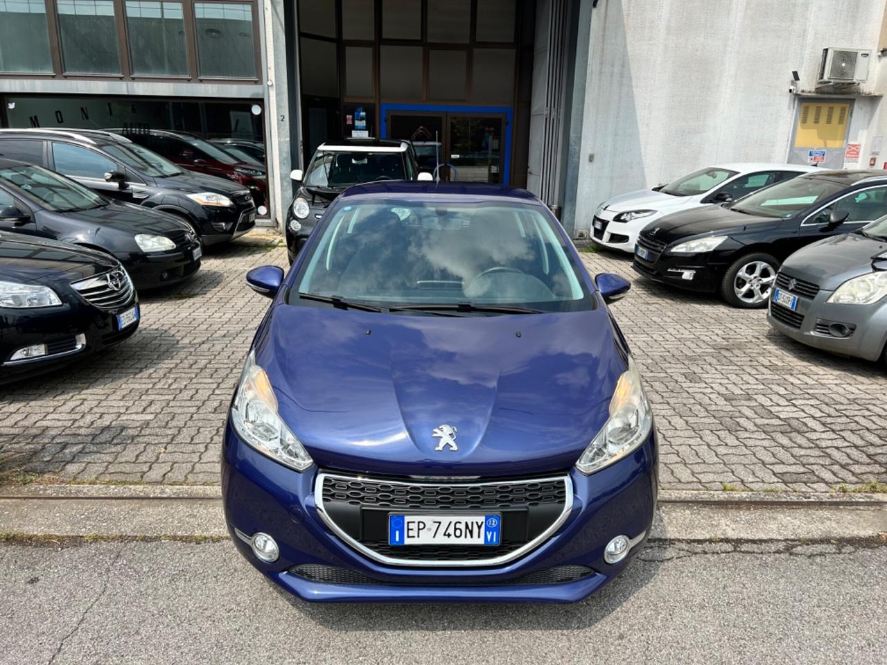 Peugeot 208 1.2 VTi 82 CV NEOPATENTATI