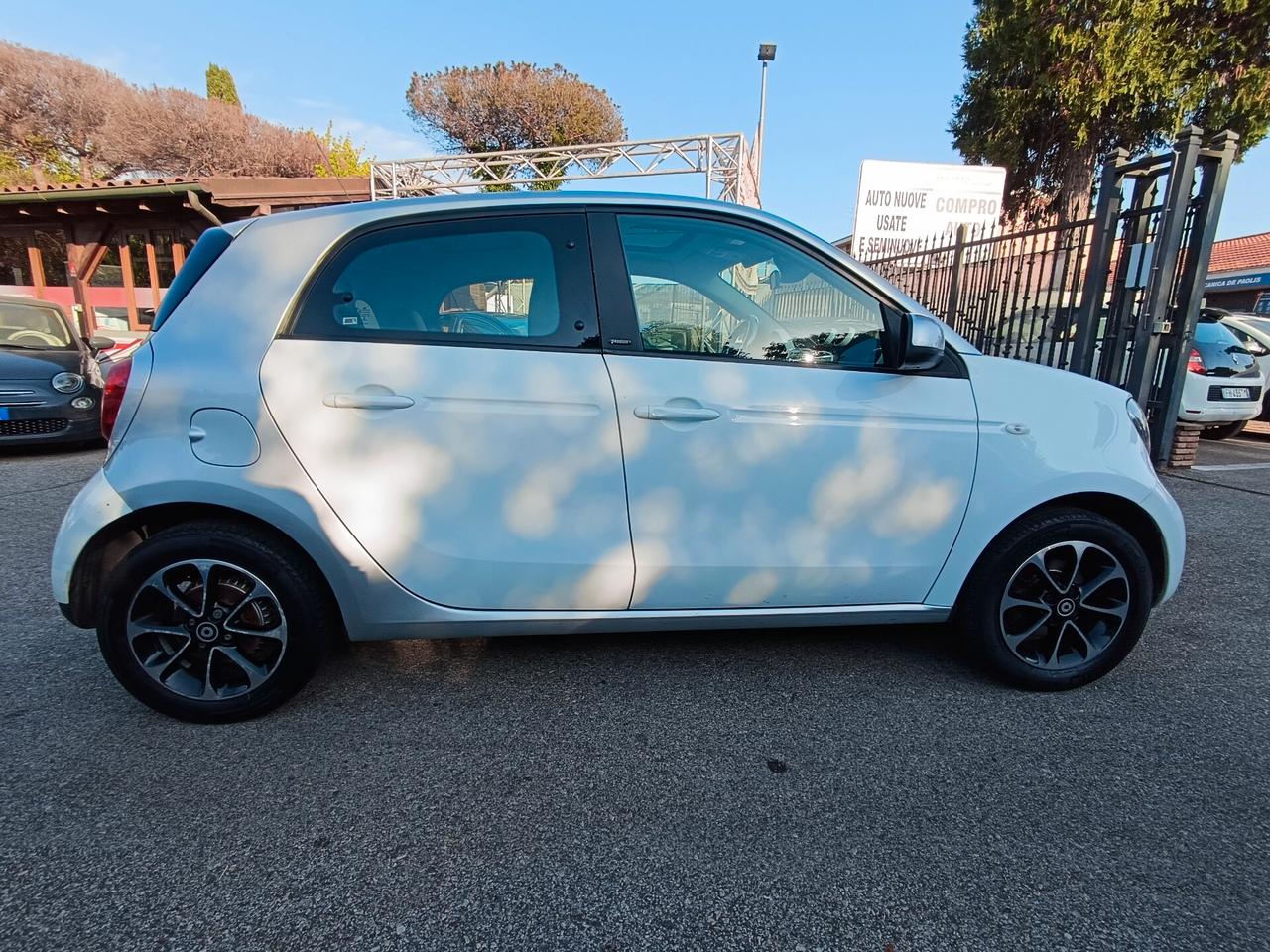 Smart ForFour 70 1.0 Youngster
