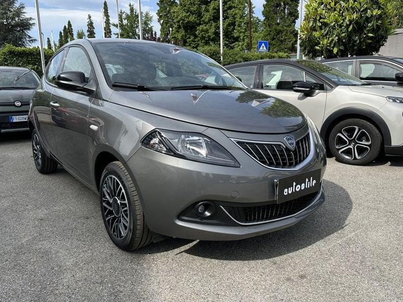 Lancia Ypsilon 1.0 FireFly 5 porte S&S Hybrid Platino