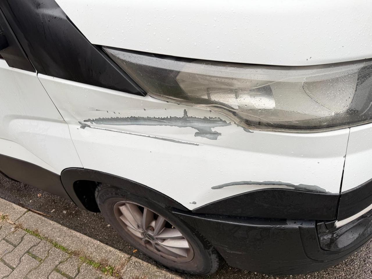 Iveco Daily 33S11V 2.3 HPT PC-TN Furgone