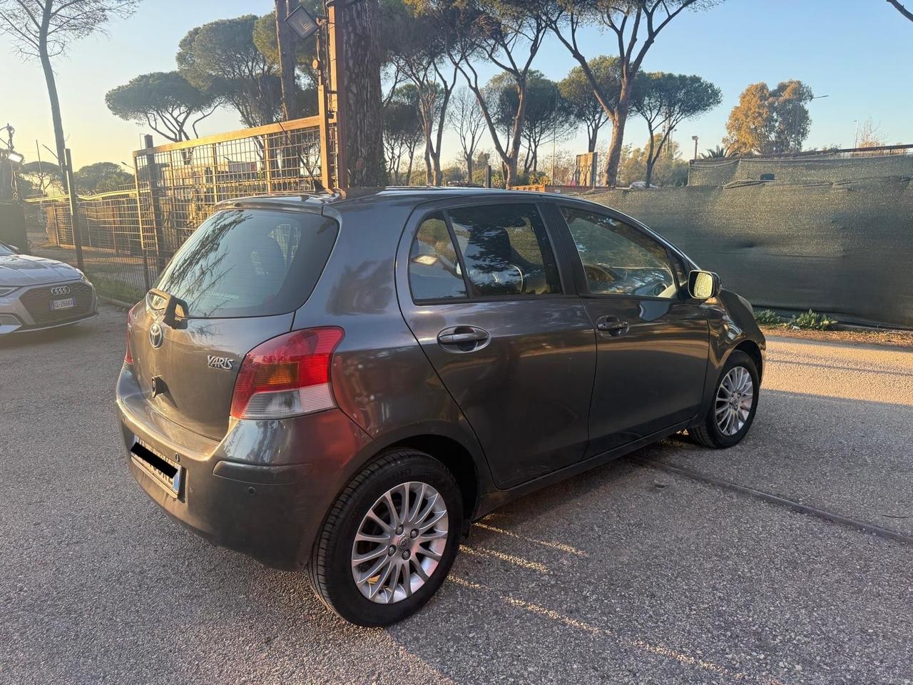 Toyota Yaris 1.3 5 porte