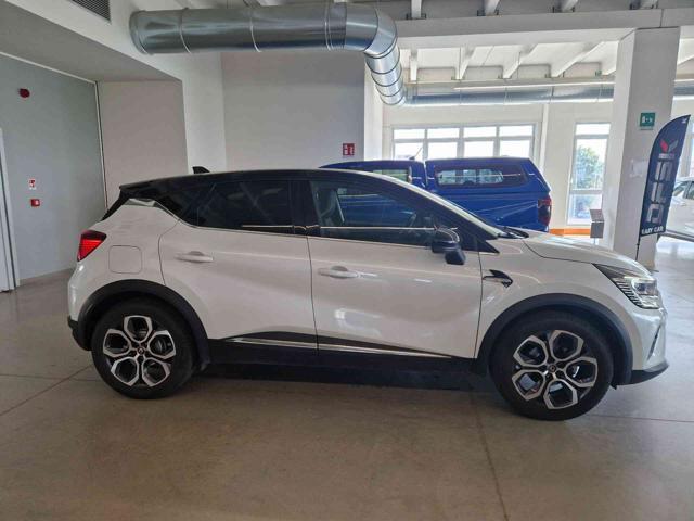 RENAULT Captur TCe 130 CV EDC FAP Initiale Paris