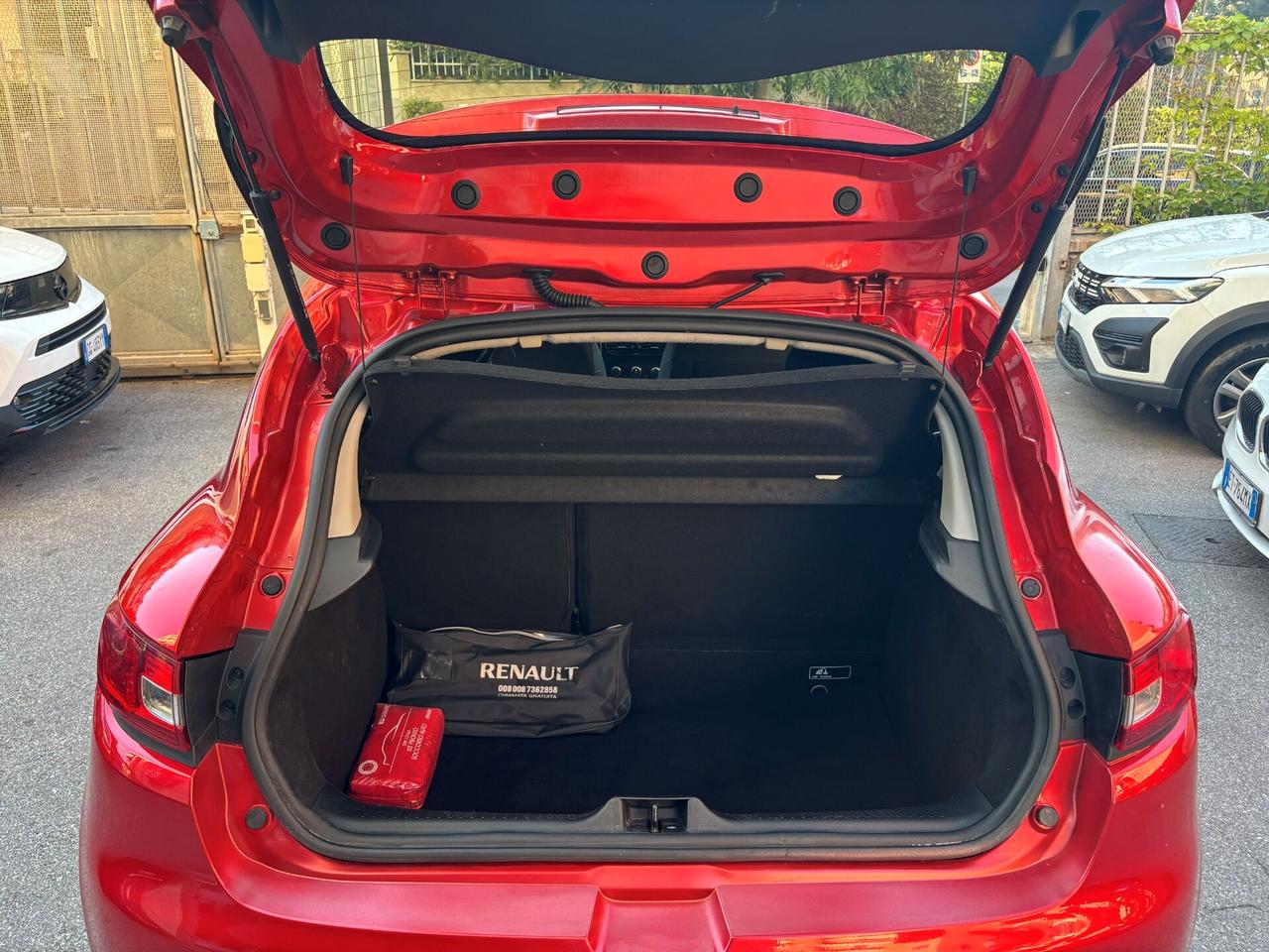 Renault Clio 1.2 75CV 5 porte Live UNIPROPRIETARIO