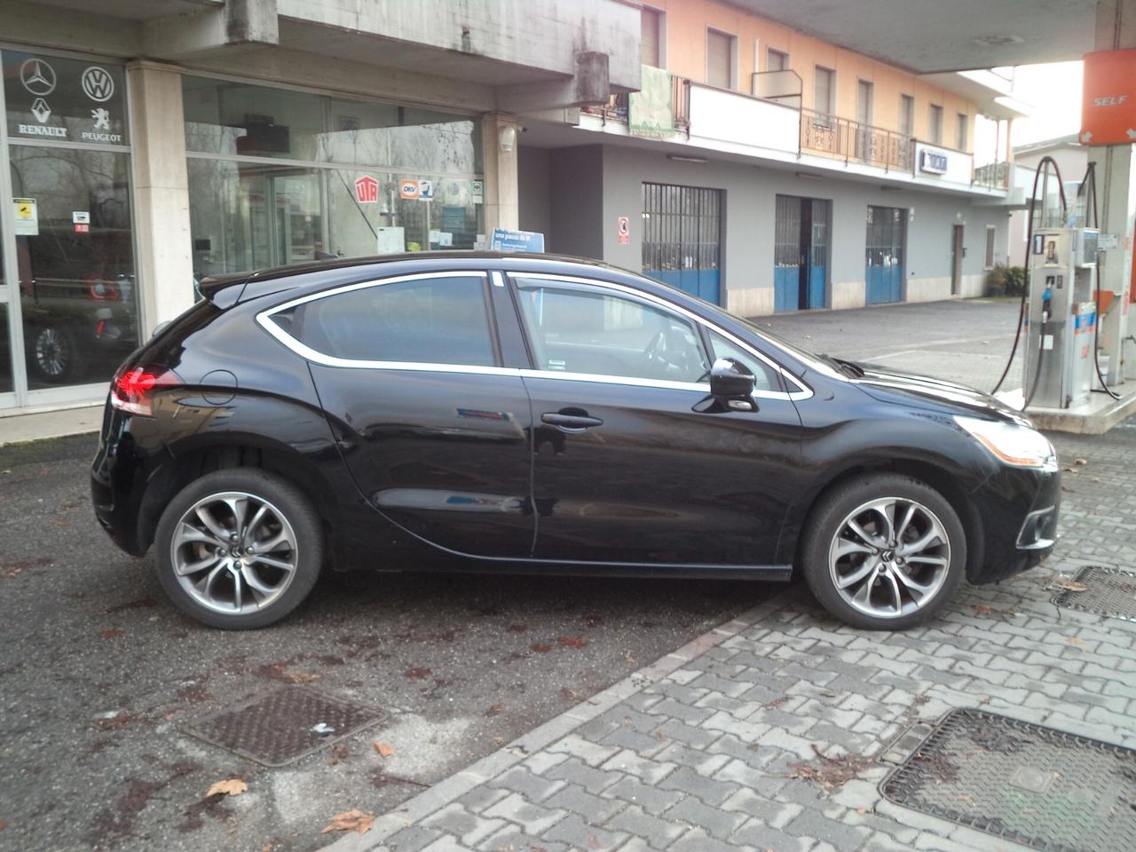 Ds DS4 4 1.6 e-HDi 115 So Chic AUTOMATICA CERCHI DA 18