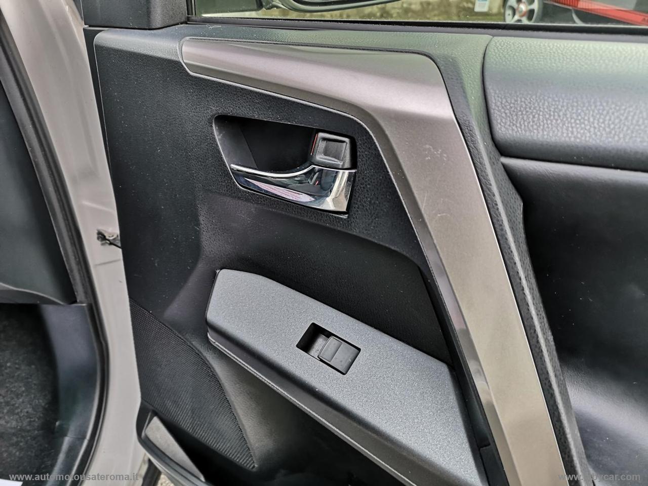 TOYOTA RAV4 2.5 Hybrid 2WD Business PROMO WEB