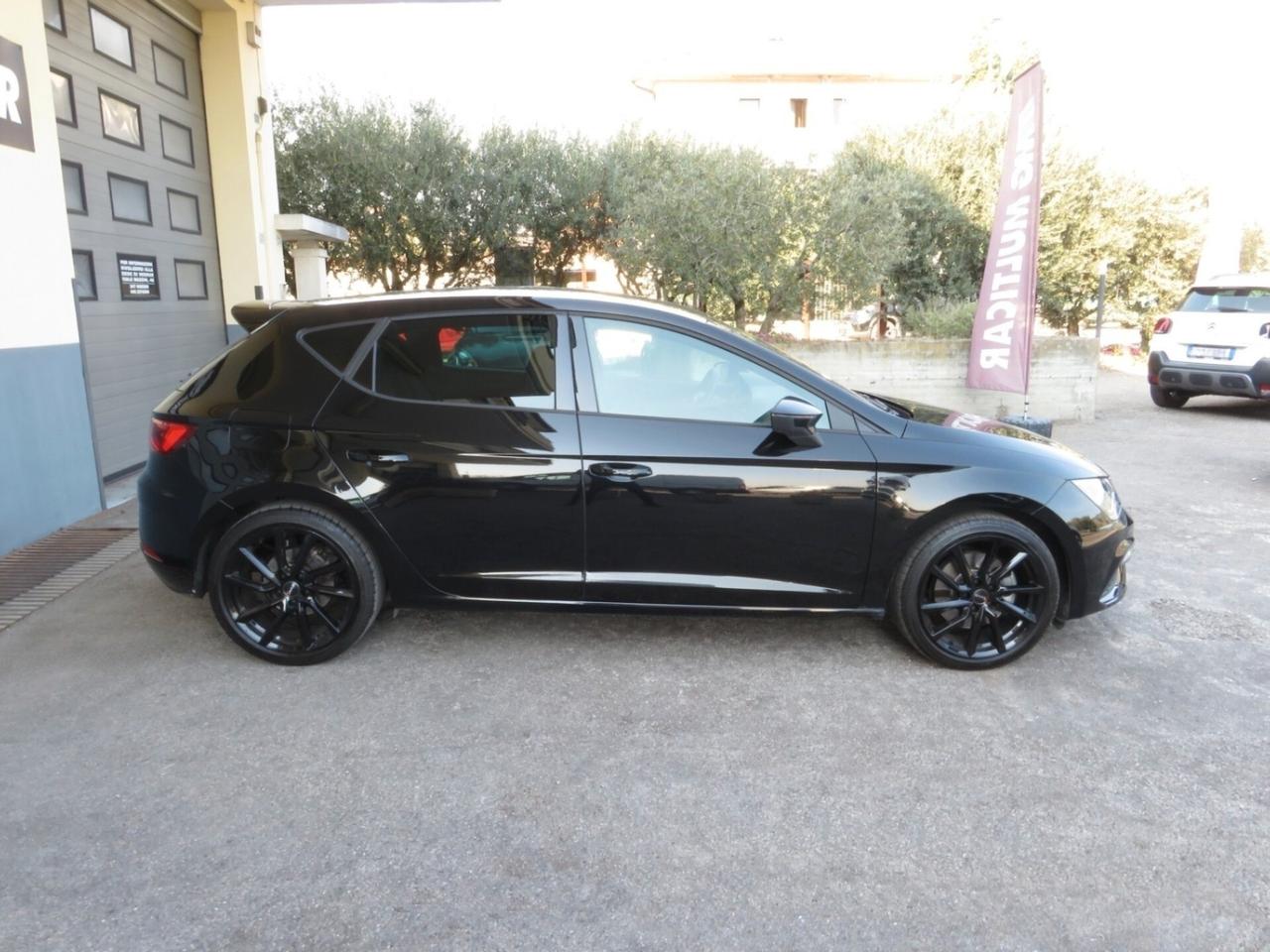 Seat Leon 2.0tdi FR 150cv dsg. full led/doppi sensori/retrocamera/keyless/android/carplay