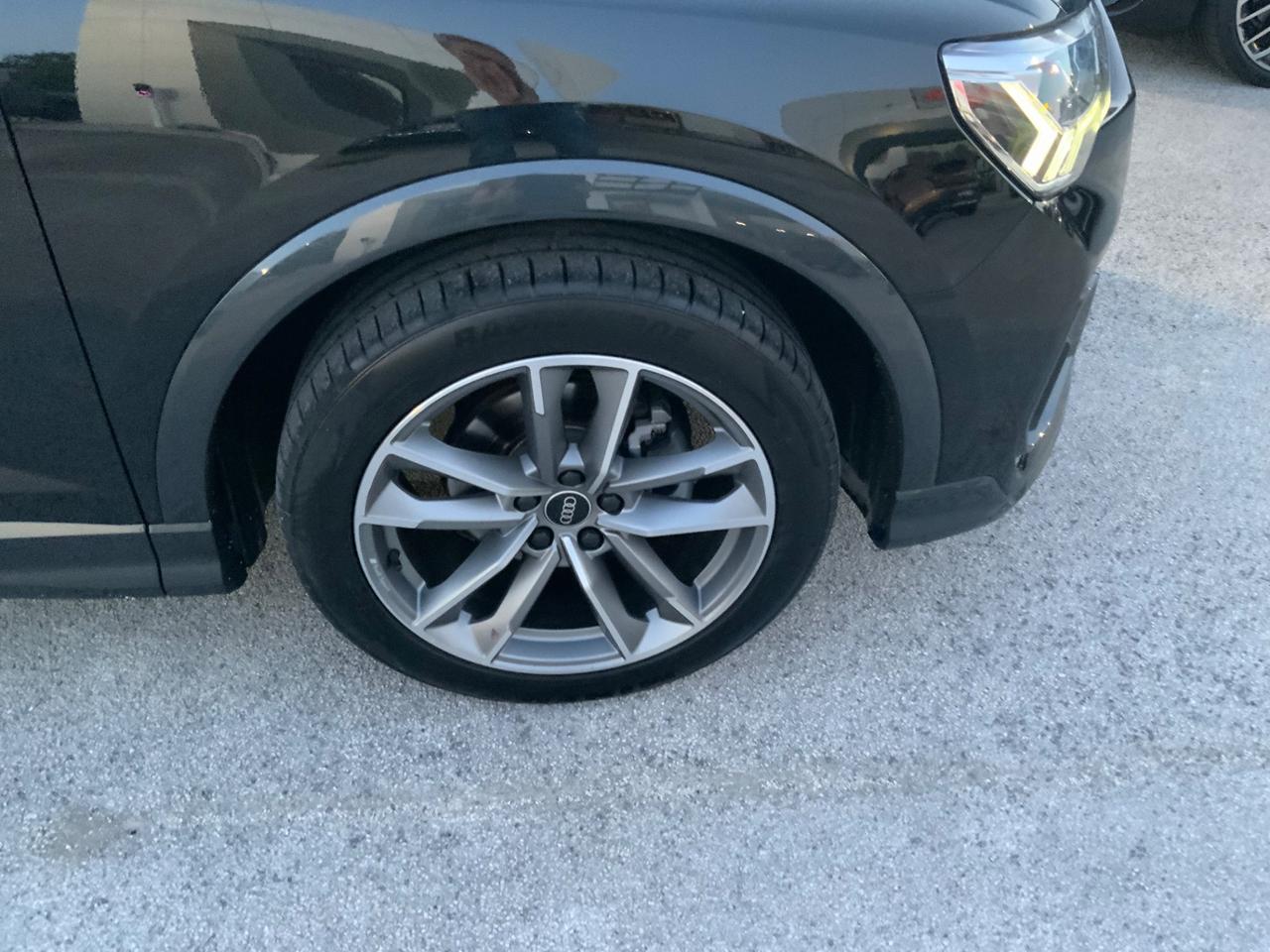 Audi Q3 35 TDI S tronic Business Advanced CERCHI 19.TOTAL BLACK.