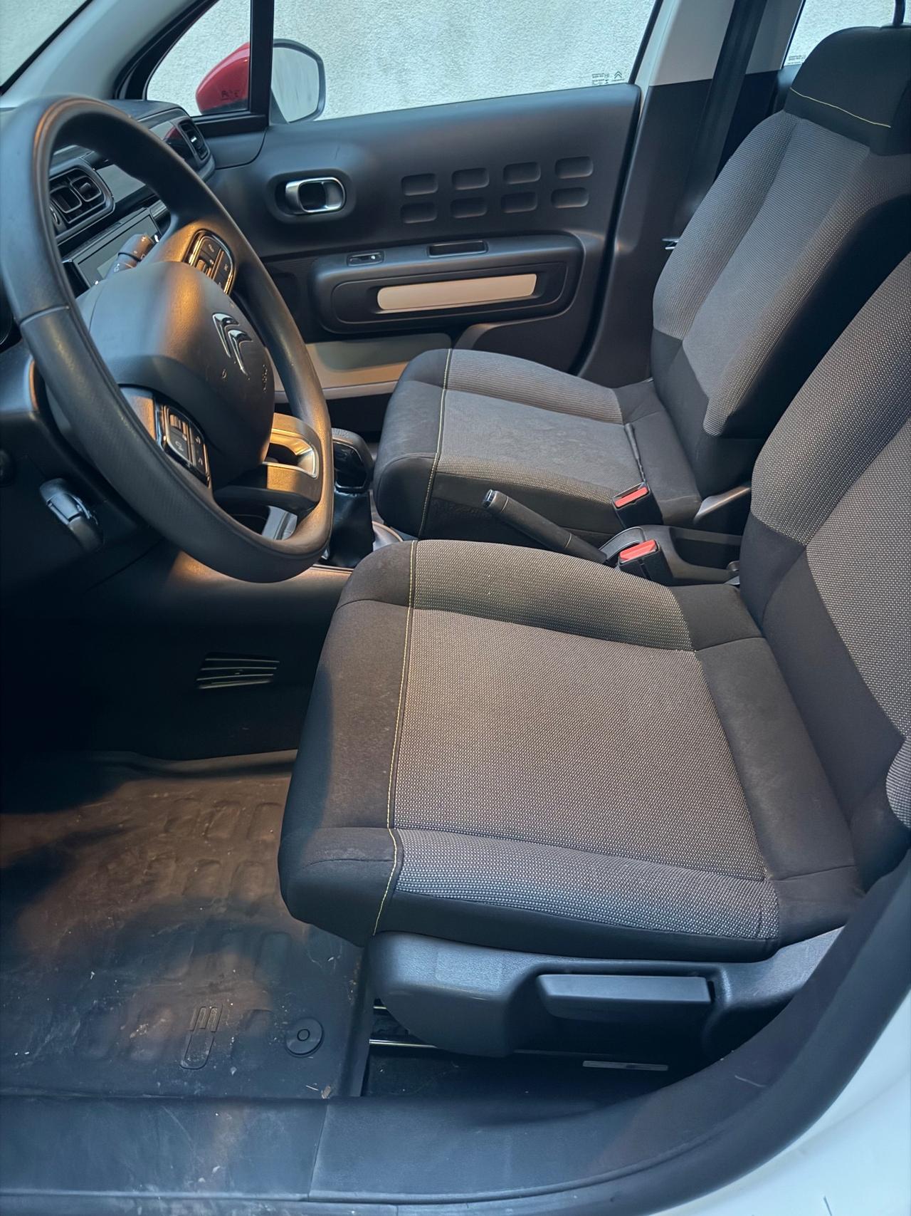 Citroen C3 83cv Benzina 5 porte Shine Navi bicolor pdc