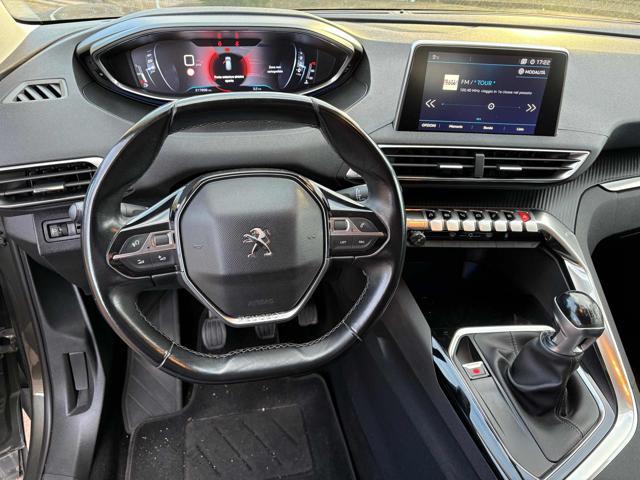 PEUGEOT 3008 BlueHDi 120 S&S Business